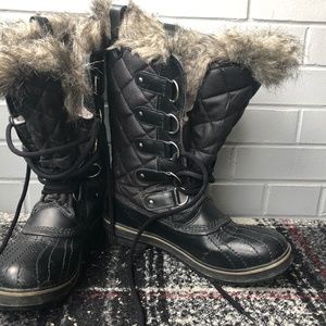 SOREL Ladies' Waterproof Winter Boots with faux Fur Trim